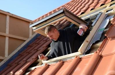 Pose de fenêtres de toit Velux à Champdivers